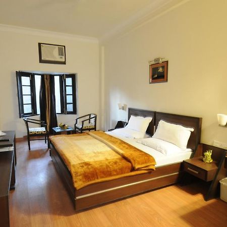 Hotel Hong Kong Inn Amritsar Buitenkant foto