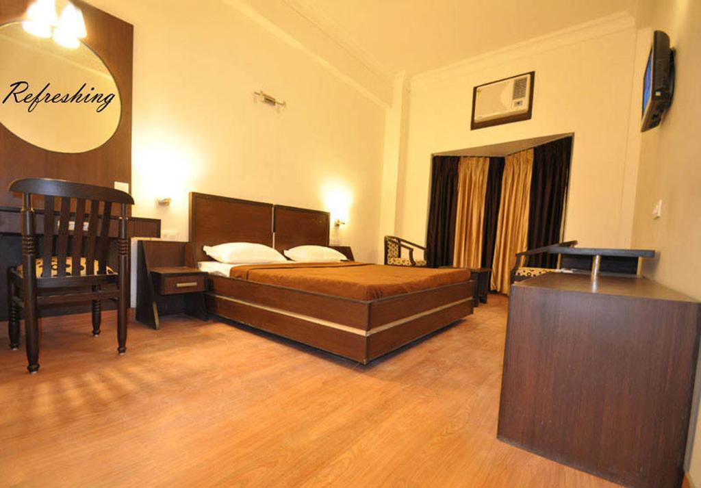 Hotel Hong Kong Inn Amritsar Kamer foto