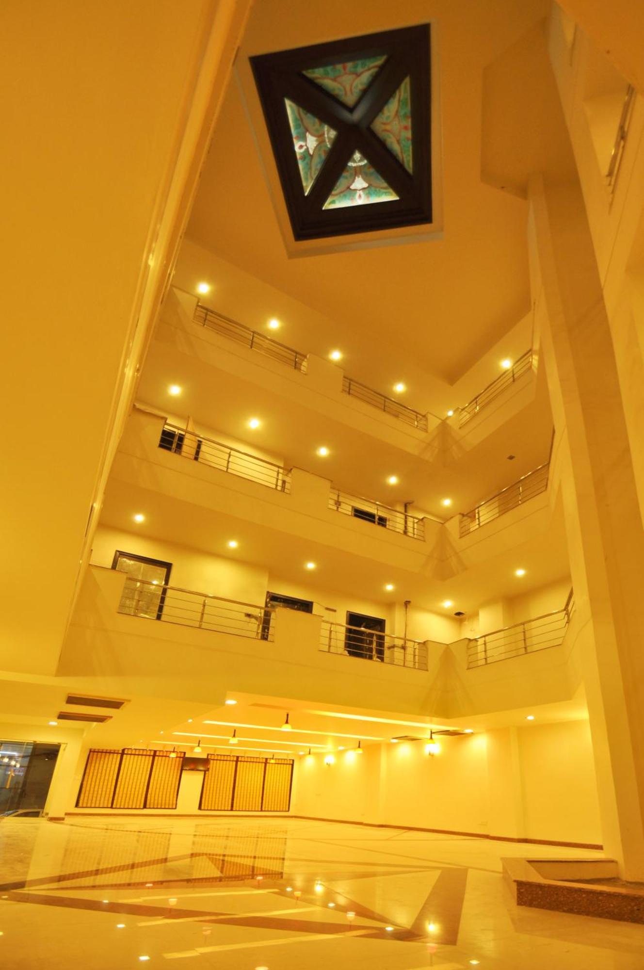 Hotel Hong Kong Inn Amritsar Buitenkant foto